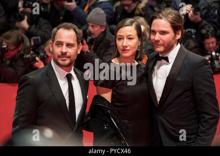 Moritz Bleibtreu, Johanna Wokalek, Daniel Bruehl - Eroeffnungsgala Berlinale-Premiere Spielfilms und des 'Isle of Dogs', Berlinale 2018 Berlinale, Pal Banque D'Images