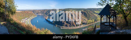 Vue panoramique de Loreley prises de vue au-dessus de Maria Ruh Rhin en automne, Allemagne Banque D'Images