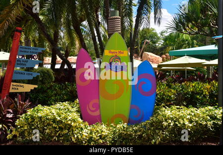 Orlando, Floride. 21 septembre, 2018. Planches colorées à l'Aquatica Seaworld. Banque D'Images
