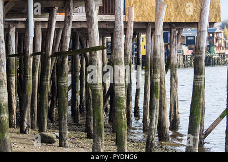 Palafitos à Castro, Ile de Chiloé au Chili Banque D'Images