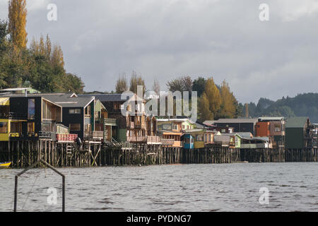 Palafitos à Castro, Ile de Chiloé au Chili Banque D'Images