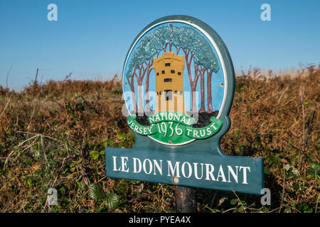 Le Don Mourant Jersey signe National Trust à Crabbe sur la côte nord de Jersey Banque D'Images