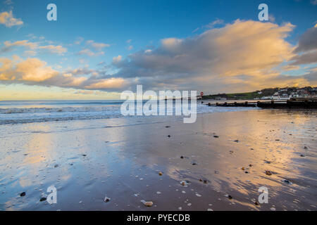 Vue sur la baie de Swanage vers Point de Peveril Banque D'Images