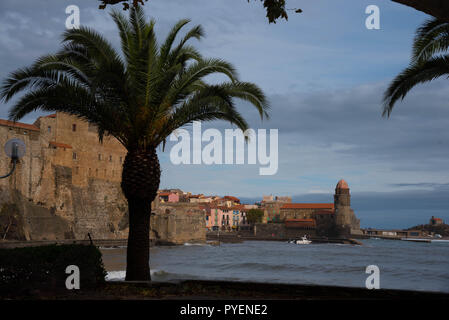 Beautifil ville de Collioure à la Côte Vermeille en France Banque D'Images