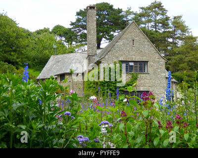 Coleton Fishacre d'un jardin et d'une maison gérée par le National Trust dans le style Arts and Crafts, Kingswear, Devon, Angleterre Banque D'Images