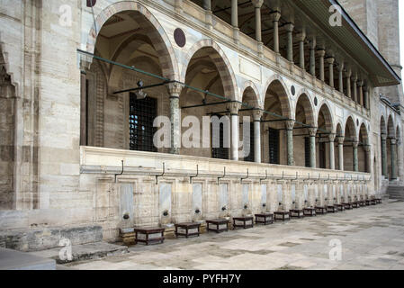 Une partie de la mosquée Suleymaniye en turc Istanbul Banque D'Images