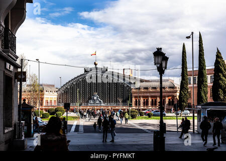 Long coup de la Estación de Atocha, Madrid, Espagne. Banque D'Images