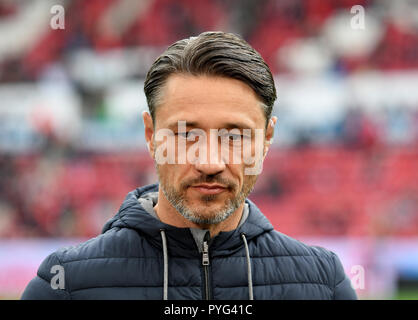 Mainz, Allemagne. 27 Oct, 2018. 27 octobre 2018, l'Allemagne, Mainz : Soccer : Bundesliga FSV Mainz 05 - Bayern Munich, 10e journée de l'Opel Arena. L'entraîneur de Munich Niko Kovac avant le jeu. Credit : Torsten Silz/DPA - AVIS IMPORTANT : LDF un règlement DFB d interdire toute utilisation des photographies comme des séquences d'images et/ou quasi-vidéo./dpa/Alamy Live News Banque D'Images