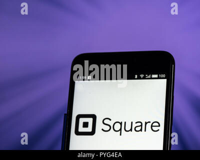 Kiev, Ukraine. 26Th Oct, 2018. Square, Inc. logo vu affichée sur téléphone intelligent. Square, Inc. est une société de services financiers, les services marchands agrégateur, et de paiement mobile company Crédit : Igor Golovniov SOPA/Images/ZUMA/Alamy Fil Live News Banque D'Images