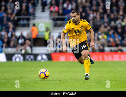 Brighton, UK. 27 octobre 2018. Jonny Otto de Wolverhampton Wanderers lors du premier match de championnat entre Brighton et Hove Albion Wolverhampton Wanderers et à l'AMEX Stadium, Brighton, Angleterre le 27 octobre 2018. Photo par Liam McAvoy. Credit : UK Sports Photos Ltd/Alamy Live News Banque D'Images