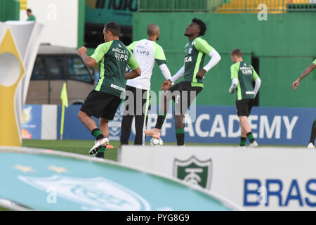 SC - Chapeco - 27/10/2018 - 2018, un Brésilien Chapecoense x Am rica-MG - Am rica-MG joueurs pendant l'échauffement avant le match contre Chapecoense à l'aréna pour le stade Conda un championnat brésilien 2018. Photo : Renato Padilha / AGIF Banque D'Images