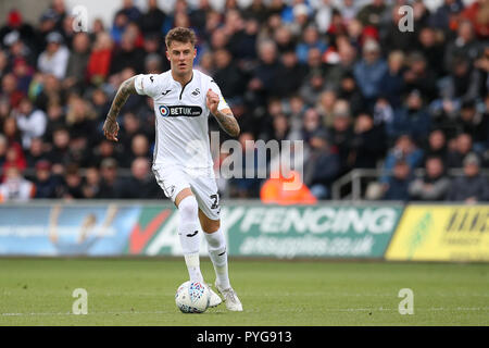 Swansea, Royaume-Uni. 27 Oct 2018. Joe Rodon de Swansea City en action. Match de championnat Skybet EFL, Swansea City v Lecture au Liberty Stadium de Swansea, Pays de Galles du Sud le samedi 27 octobre 2018. Cette image ne peut être utilisé qu'à des fins rédactionnelles. Usage éditorial uniquement, licence requise pour un usage commercial. Aucune utilisation de pari, de jeux ou d'un seul club/ligue/dvd publications. Photos par Andrew Andrew/Verger Verger la photographie de sport/Alamy live news Banque D'Images