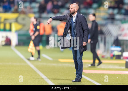 La Haye, Pays-Bas 27 octobre 2018 ADO La Haye - NAC Breda 2018-2019 de l'Eredivisie L-R : NAC coach Mitchell de der Gaag : Crédit photos Orange/Alamy Live News Banque D'Images