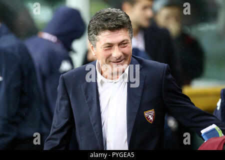 Torino, Italie. 27 octobre, 2018. Walter Mazzarri, l'entraîneur-chef de Torino FC, regarde la série avant un match de football entre Torino FC et la Fiorentina. Crédit : Marco Canoniero/Alamy Live News Banque D'Images