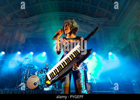 Cork, Irlande. 27 Oct 2018, Laura Mvula jouant au Cork Jazz Festival 2018 à l'hôtel de ville Crédit : Paul Bevan/Alamy Live News Banque D'Images