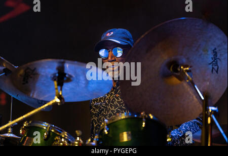 Cork, Irlande. 27 Oct 2018, moine T.s Sextet jouant au Cork Jazz Festival 2018 Credit : Paul Bevan/Alamy Live News Banque D'Images