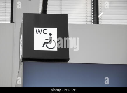 Salle de bains signe pour personnes handicapées. Homme ou femme Banque D'Images