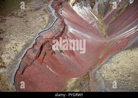 Cratère du Mont Tarawera, près de Rotorua, île du Nord, Nouvelle-Zélande - vue aérienne Banque D'Images