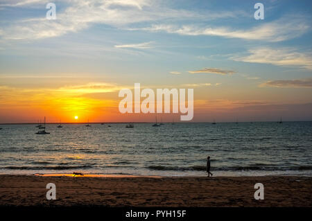 Vesteys plage au coucher du soleil, à Darwin, Territoire du Nord, Australie. Banque D'Images