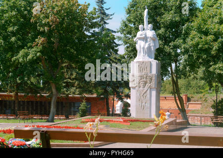 9 août 2018, région de Kaliningrad, Russie, Allemagne, "à la mémoire des soldats qui sont tombés dans l'agression de Pillau', un monument militaire en Baltiysk Banque D'Images