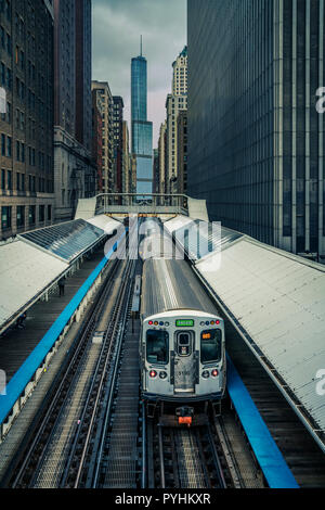 La ligne de train de Wabash Adams vers Chicago Loop à Chicago Banque D'Images