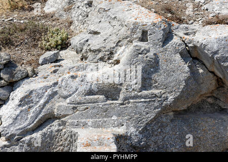 Le sanctuaire d'Artemidoros, roche et fondée par Artemidoros de Apollonios de Pergé, Ancient Thera, Santorin, Grèce. Datant du 3ème siècle Banque D'Images