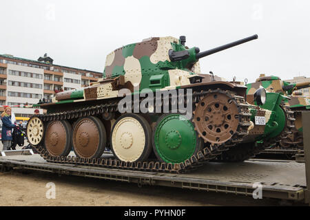 Char léger tchécoslovaque Praga LT vz. 38 (1939) aussi connu plus tard comme le char léger allemand nazi Pz.Kpfw. 38(t) sur l'affichage à l'équipement militaire exposition consacrée au centenaire de la Tchécoslovaquie sur plateau de Letna à Prague, République tchèque, le 27 octobre 2018. Banque D'Images