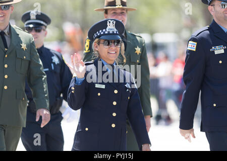 Chicago, Illinois, USA - 5 mai 2018 : La Constitution polonaise Day Parade, les membres des forces de l'ordre dans l'Illinois, en descendant la rue dur Banque D'Images
