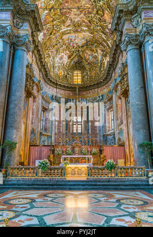 Maître-Autel dans l'église de San Giuseppe dei Teatini à Palerme. La Sicile, le sud de l'Italie. Banque D'Images