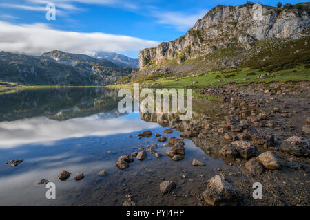 Lacs de Covadonga, dans les Asturies, Espagne, Europe Banque D'Images