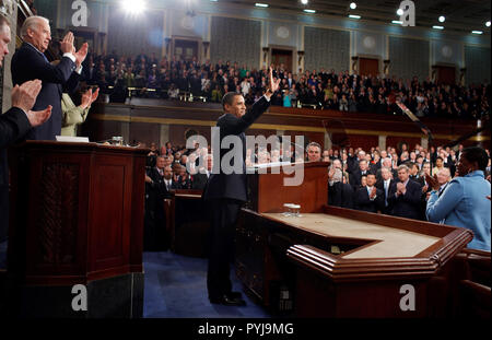 Le président Barack Obama traite de la session conjointe du Congrès des États-Unis à la capitale américaine, Washington, D.C. 24/02/09 Banque D'Images