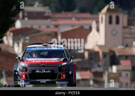 Riudecanyes, Barcelone, Espagne. 28 Oct, 2018. FIA World Rally Championship de l'Espagne ; Sébastien Loeb - Daniel Elena de Citroën Total WRT Abu Dhabi à la fin de la scène : l'action de Crédit Plus Sport/Alamy Live News Banque D'Images