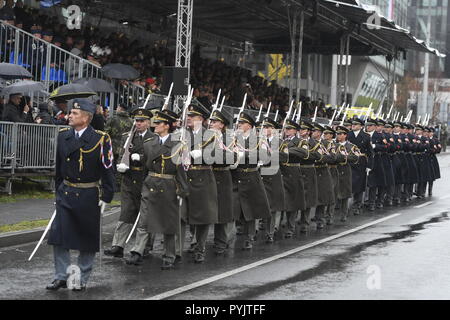 Défilé militaire à l'occasion du 100e anniversaire de la création de la Tchécoslovaquie, assisté par le président tchèque Milos Zeman, et le secrétaire à la Défense James Mattis, a eu lieu sur la rue européenne à Prague, République tchèque, le 28 octobre 2018. (CTK Photo/Ondrej Deml) Banque D'Images