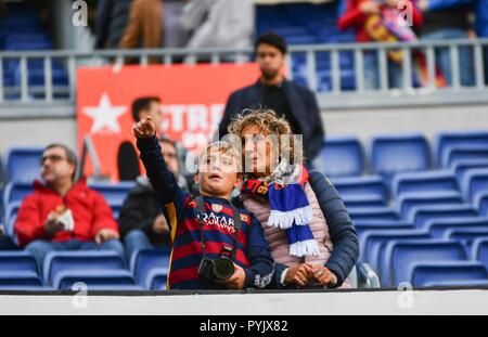 Barcelone, Espagne. 28 Oct, 2018. FC Barcelone partisans pendant la ligue espagnole, match de football entre le FC Barcelone et le Real Madrid le 28 octobre 2018 au Camp Nou à Barcelone, Espagne. Appuyez sur Cordon Cordon Crédit : Presse/Alamy Live News Banque D'Images