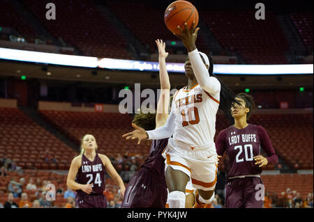 Austin, TX, USA. 28 Oct, 2018. Texas longhorns Lashann Boson # 10 en action au cours de la Basket-ball match contre West Texas A&M à la Frank Erwin Center à Austin, TX. Mario Cantu/CSM/Alamy Live News Banque D'Images