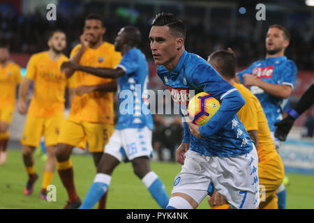 Napoli , Kampanien , Italie : 2018-10-28 Italien de série, un match de football SSC Napoli - comme les Roms au stade San Paolo dans photo Jos Callejon Crédit : Antonio Balasco/Alamy Live News Banque D'Images