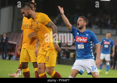 Napoli , Kampanien , Italie : 2018-10-28 Italien de série, un match de football SSC Napoli - comme les Roms au stade San Paolo en Dreies Mertens photo Credit : Antonio Balasco/Alamy Live News Banque D'Images