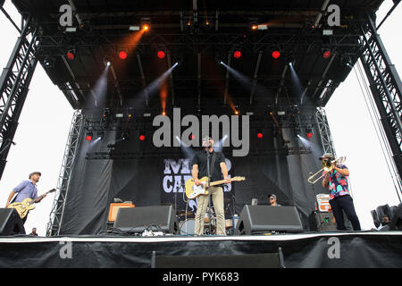 Huntington Beach, CA. 27 Oct, 2018. Les Mad Caddies effectuer à Surf City Blitz à Huntington State Beach le 27 octobre 2018 à Huntington Beach, CA. Credit : CVP/Espace d'image/media/Alamy Punch Live News Banque D'Images