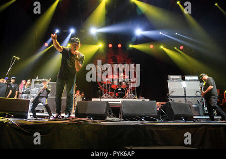 Huntington Beach, CA. 27 Oct, 2018. Pennywise fonctionne à Surf City Blitz à Huntington State Beach le 27 octobre 2018 à Huntington Beach, CA. Credit : CVP/Espace d'image/media/Alamy Punch Live News Banque D'Images