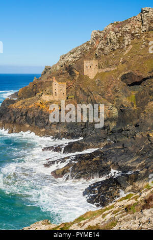 Les couronnes de Cornwall Maisons Botallack moteur historique de la mine d'étain de Cornouailles patrimoine minier Botallack St Just Penzance Cornwall England UK GO Europe Banque D'Images