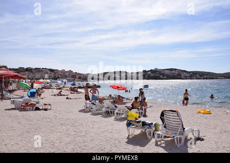 La plage, l'île de Ciovo, Croatie, Sep 2018 Banque D'Images