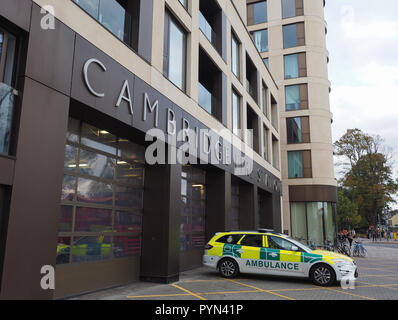 CAMBRIDGE, UK - CIRCA Octobre 2018 : Cambridge Fire Station dans Parkside place Banque D'Images