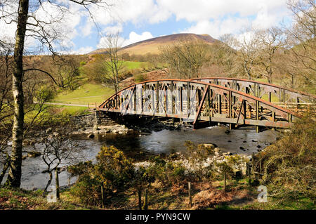 L'ancien pont ferroviaire sur la rivière Greta près de Keswick, comme on l'a vu en 2008. (S'est effondré en 2015 - voir plus d'information). Banque D'Images