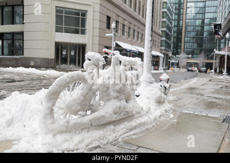 Couverts de neige dans le centre-ville de Boston, la neige fraîche Banque D'Images