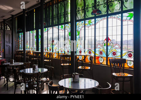 Casa Lis est un palais moderniste à Salamanque construit sur l'ancien mur de la muraille de la ville, où le musée d'Art Nouveau et Art déco est situé. Salamanque, C Banque D'Images