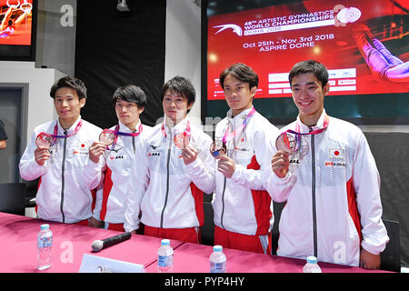 Doha, Qatar. 29 Oct, 2018. Groupe de l'équipe du Japon (JPN), le 29 octobre 2018 - 2018 Gymnastique Artistique : Les championnats du monde de gymnastique artistique, de l'équipe masculine à dôme Aspire à Doha, Qatar. Credit : MATSUO.K/AFLO SPORT/Alamy Live News Banque D'Images