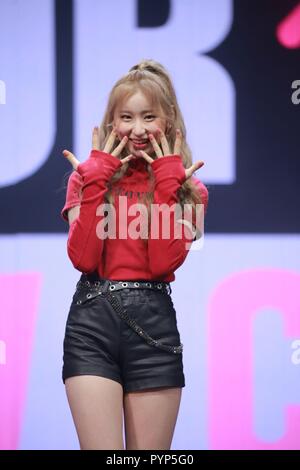 Séoul, Corée. 29 Oct, 2018. IZONE assister à tous débuts pour promouvoir leur premier album COLOR*IZ à Séoul, Corée, le 29 octobre 2018.(La Chine et la Corée à l'homme) Credit : TopPhoto/Alamy Live News Banque D'Images