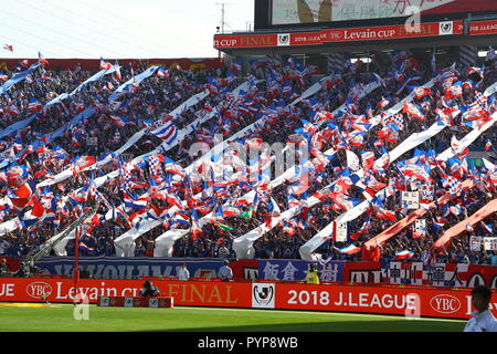 Saitama, Japon. 27 Oct, 2018. F Yokohama F Marinos fans Football/soccer : 2018 J.League match final de la Coupe du levain YBC entre Shonan Bellmare Yokohama F Marinos 1-0 à Saitama Stadium 2002 à Saitama, Japon . Mm. Kenzaburo Crédit : Matsuoka/AFLO/Alamy Live News Banque D'Images