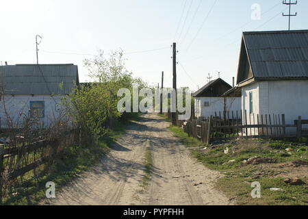 Street à Semipalatinsk datscha sans laisser les personnes vivant Banque D'Images