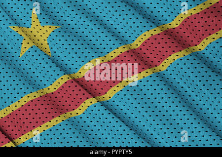 République démocratique du Congo Drapeau imprimé sur un tissu maille nylon polyester sportswear avec certains plis Banque D'Images